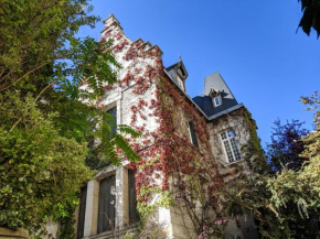 Appartement lumineux avec terrasse à 7min de Paris